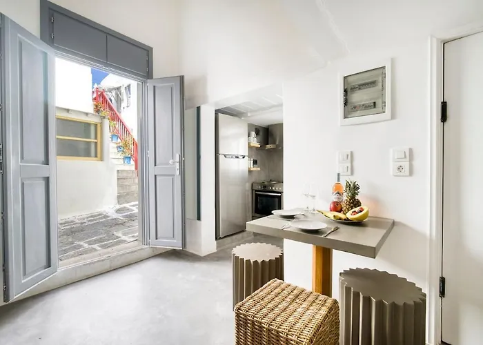 Mykonos Yialos Town Loft - By Hospirit *