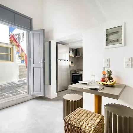 Mykonos Yialos Town Loft - By Hospirit *